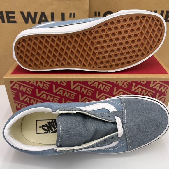 Vans WMNS Old Skool
Color Theory Stormy Weather
VN000D9YRV2 Sneakers s - Picture 3 of 16